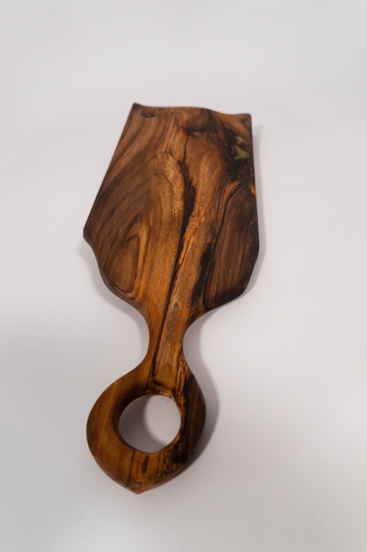 Dog Calator din Nuc 15x45 cm