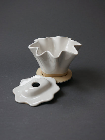 Set Flower Dripper+ farfurie rotunda